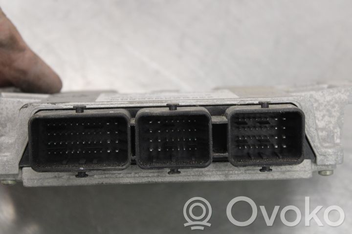 Unidad de control/módulo de la inyección   9659057580