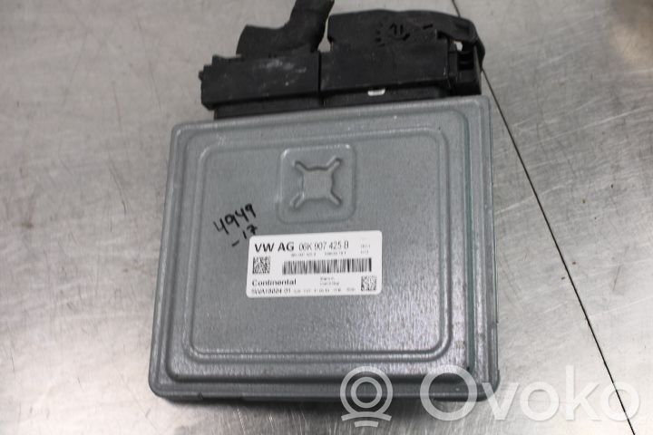Unidad de control/módulo de la inyección   06K907425B