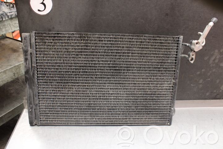 BMW 1 E81 E87 Jäähdyttimen lauhdutin (A/C) 