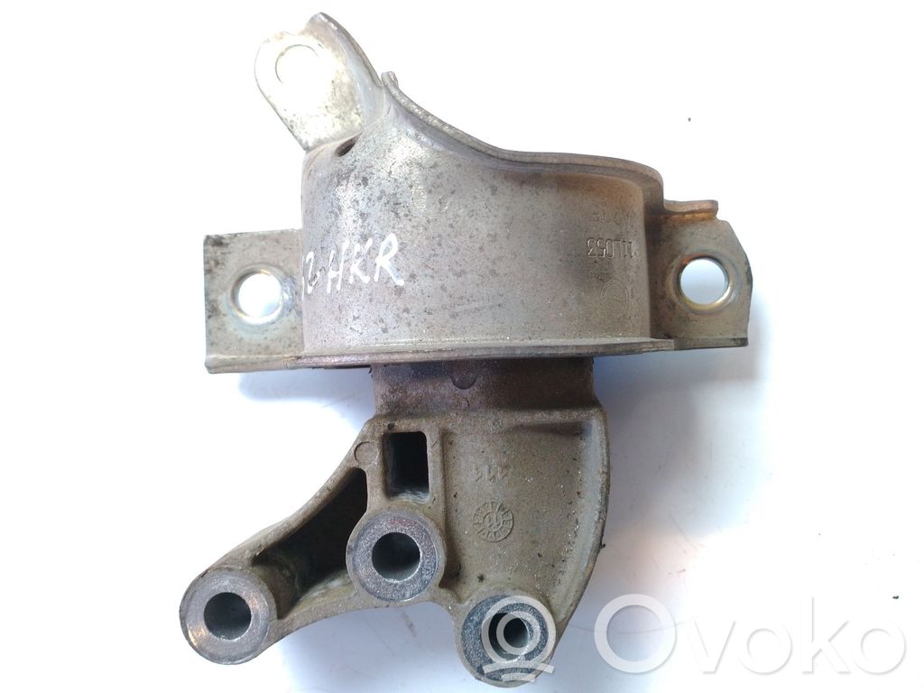 Fiat 500 Abarth Engine mount bracket 
