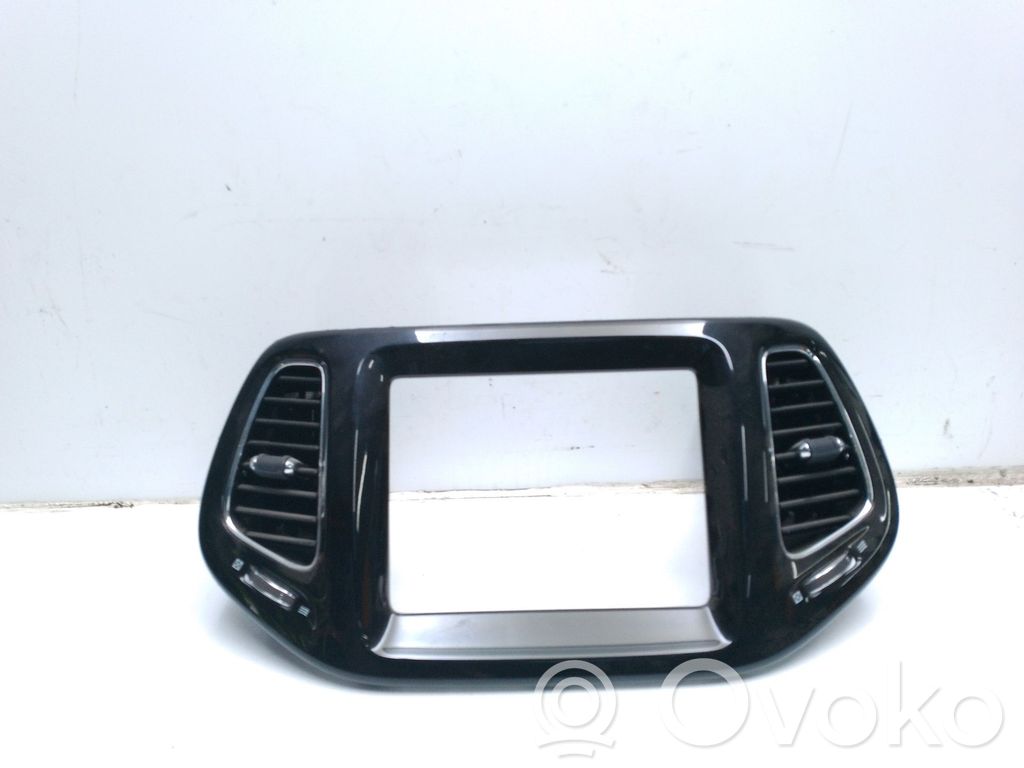 Conducto/guía del intercooler   5UT63DX8AA