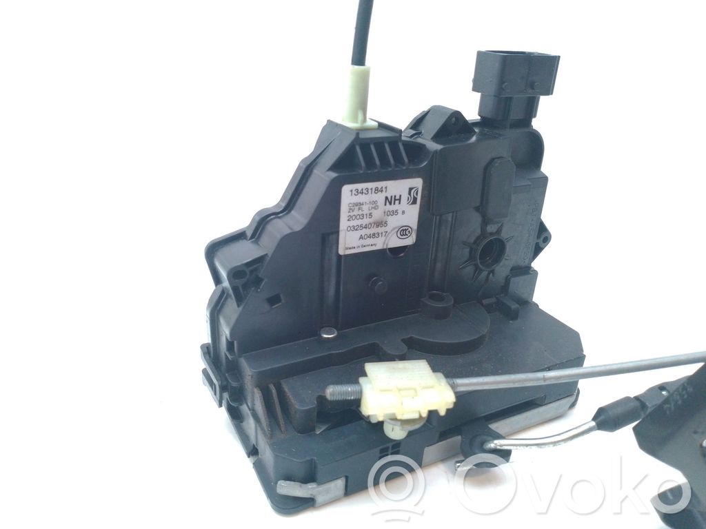 Front door lock   13431841