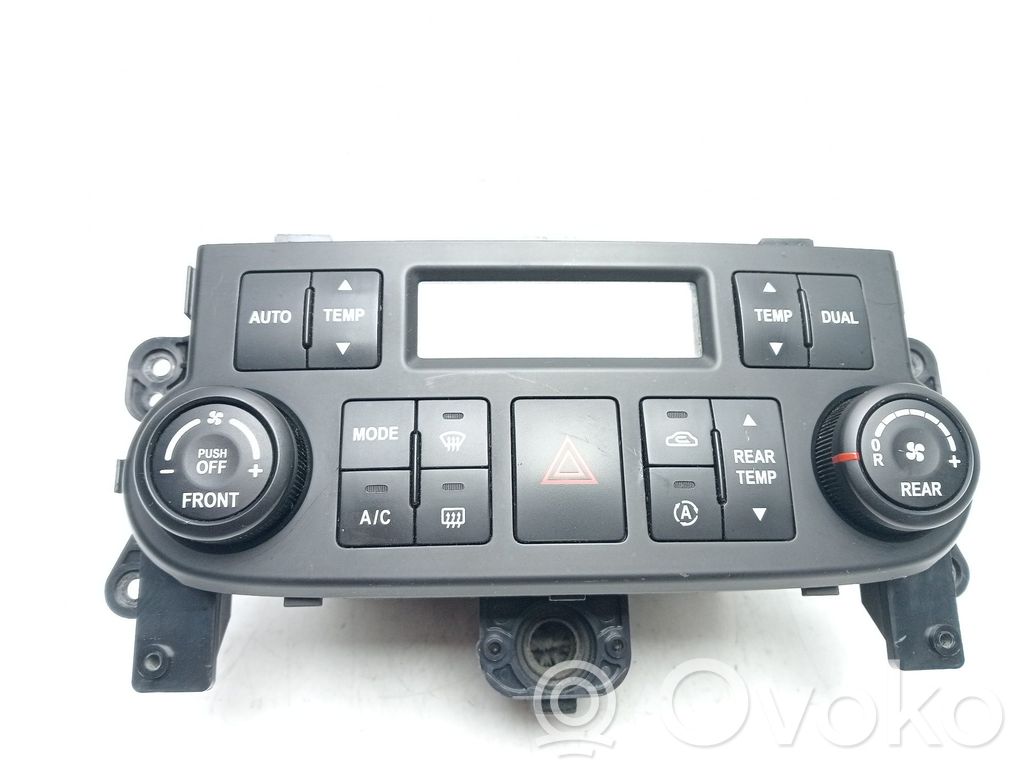 KIA Carnival Air conditioner control unit module 