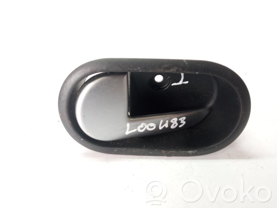 Manecilla interna puerta trasera   1329937,2S61A22601