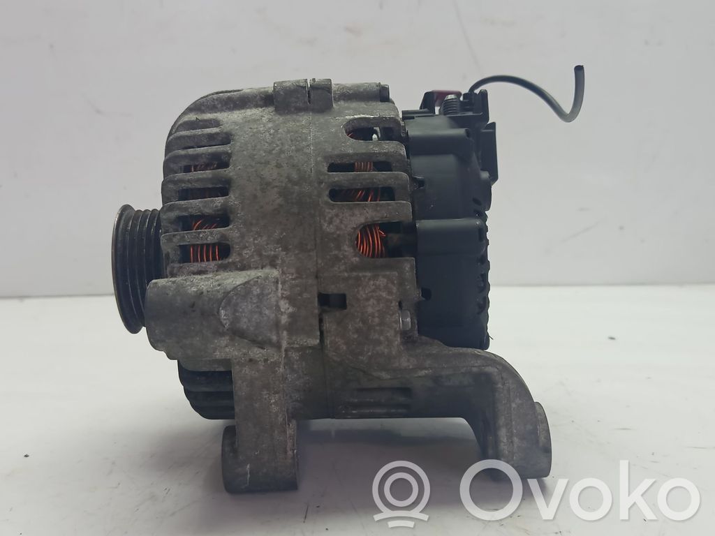 Toyota Corolla Verso E121 Ģenerators 