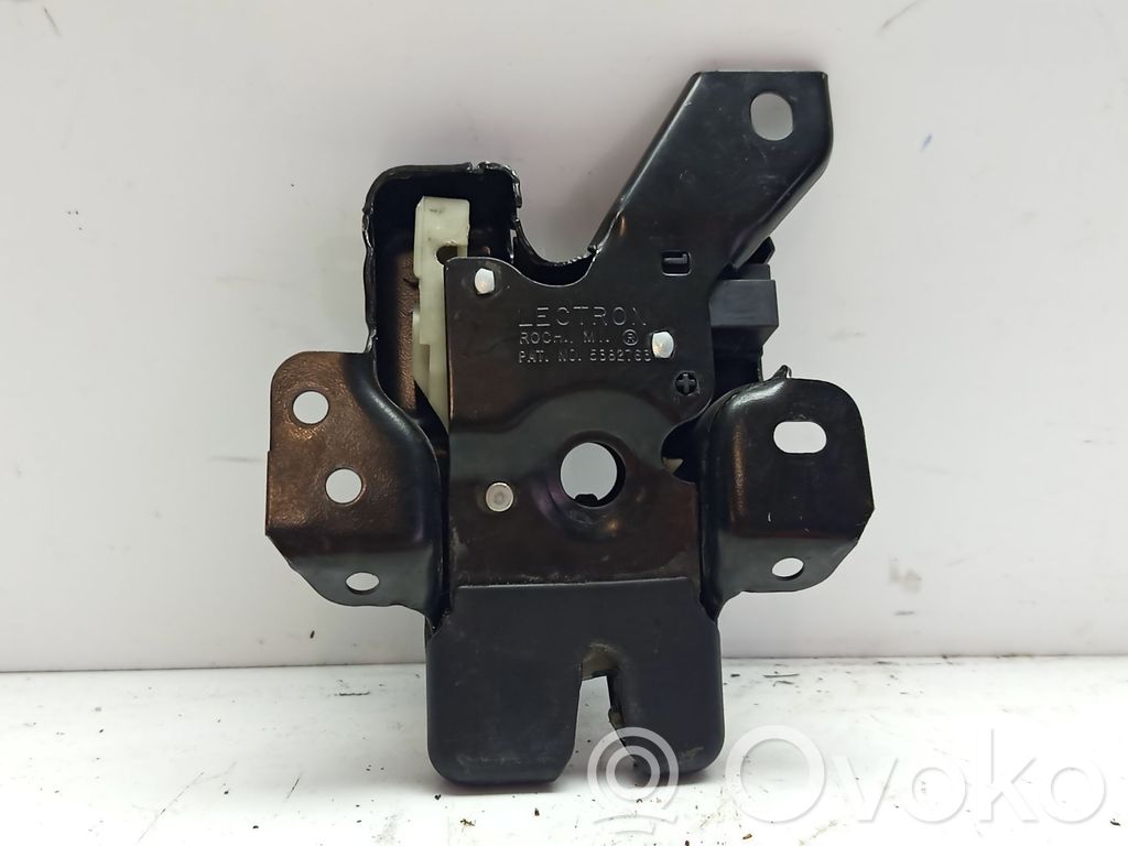 Jaguar S-Type Tailgate lock latch 
