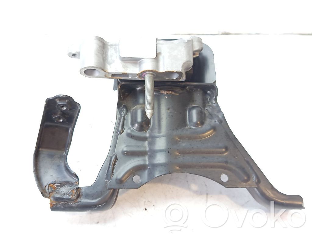 Lexus UX Engine mount bracket 
