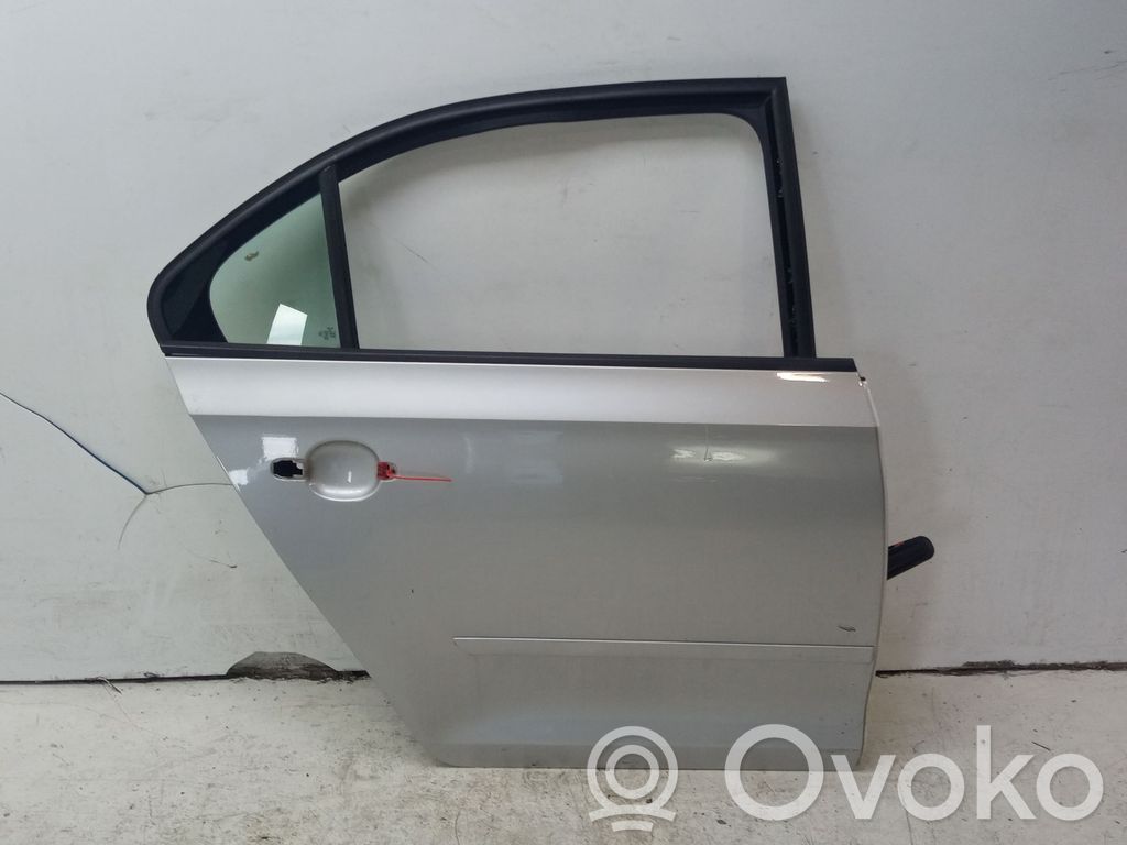 Skoda Rapid (NH) Puerta trasera 