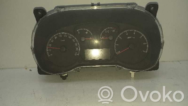 Opel Combo D Clock 
