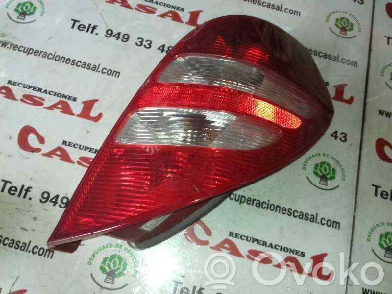 Mercedes-Benz A W169 Lampă spate în caroserie 