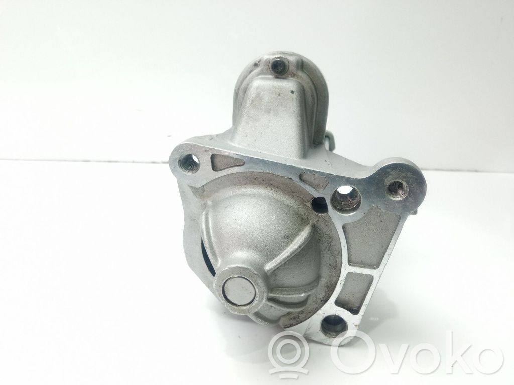 Opel Vivaro Motor de arranque 