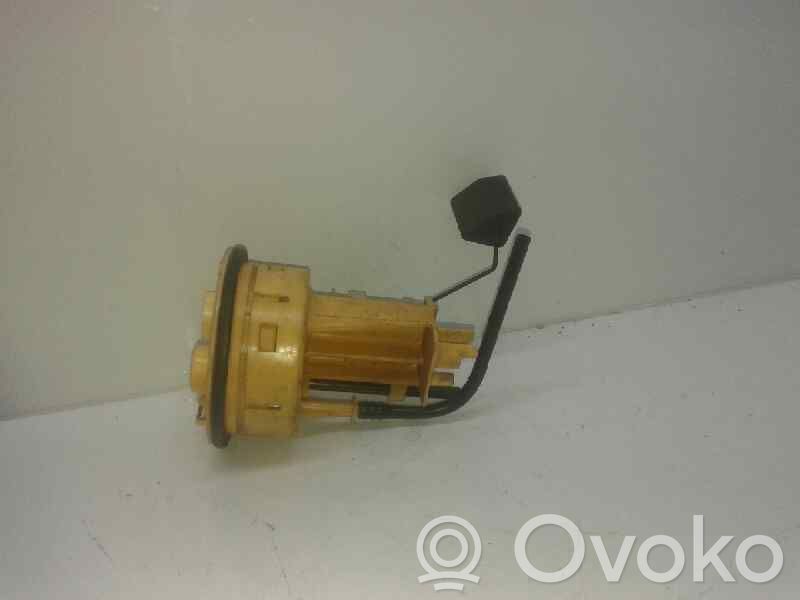 Bomba interna de combustible   770100F010