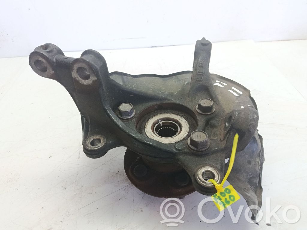 Toyota Yaris Fuzetă butuc roată față 