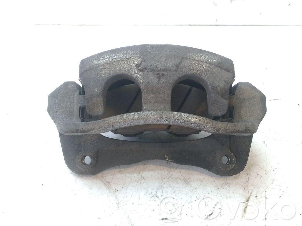 SsangYong Rodius Etujarrusatula 