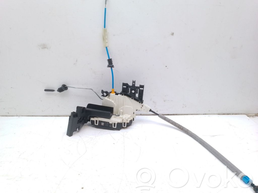 Zamek drzwi przednich   A0997202201,A20400358993,AO99R2020