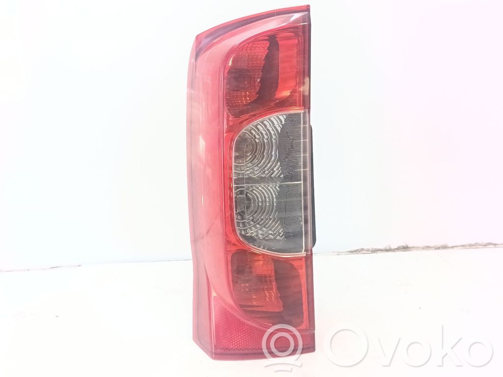 Fiat Qubo Lampă spate în caroserie 