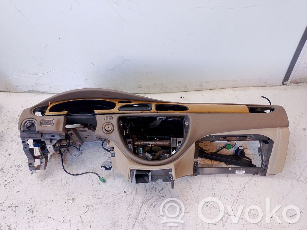 Panel de instrumentos   XR814910AET
