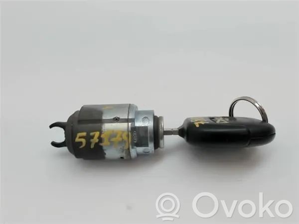 Zamek drzwi przednich   3M5AR3697,HWDA
