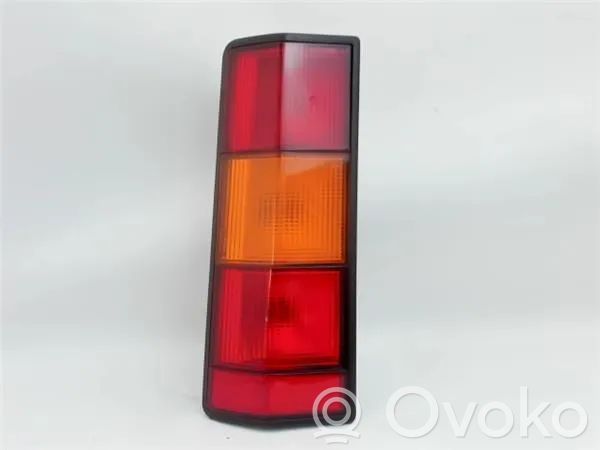 Renault Express Aizmugurējais lukturis virsbūvē 