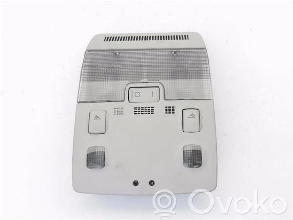 Otras luces interiores   8E0947135D,8E0951177
