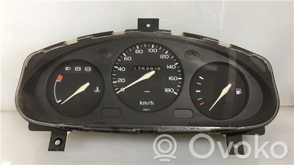 Nissan Micra C+C Compteur de vitesse tableau de bord 