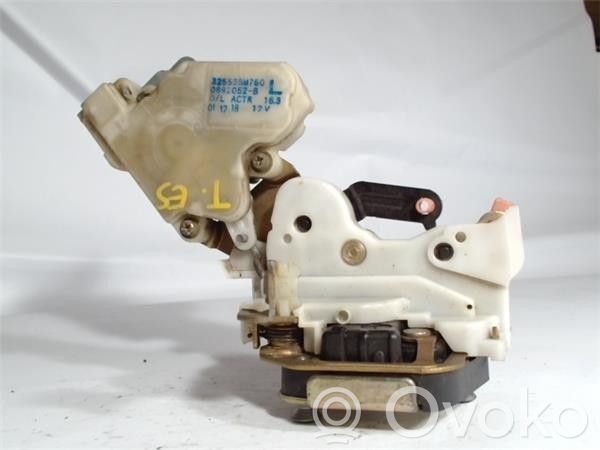 Nissan Almera N16 Rear door lock