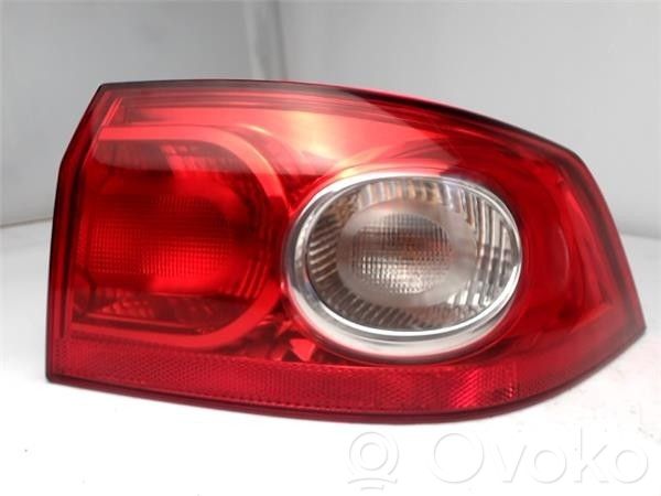 Renault Laguna II Feux arrière / postérieurs 