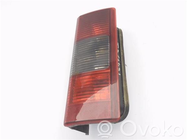 Opel Combo C Lampa tylna 