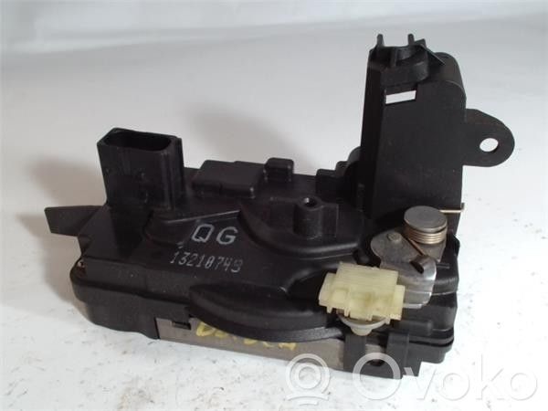 Opel Zafira B Silniczek zamka drzwi przednich 