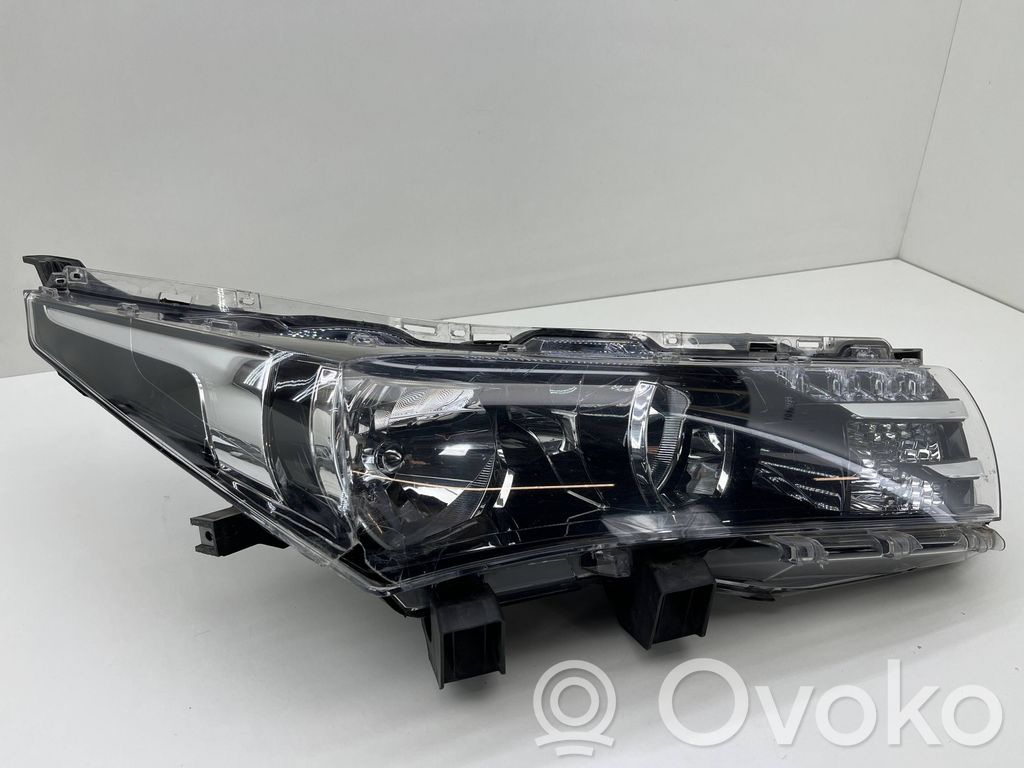 Scheinwerfer   8111002E71