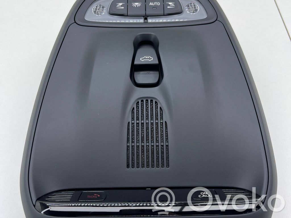 Volvo XC40 Luz del asiento trasero 