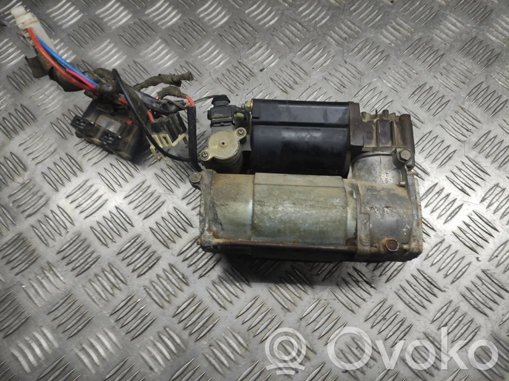 BMW 5 E39 Air suspension compressor/pump 