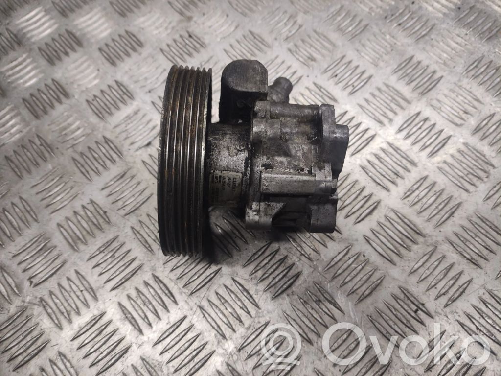 Peugeot 607 Power steering pump 