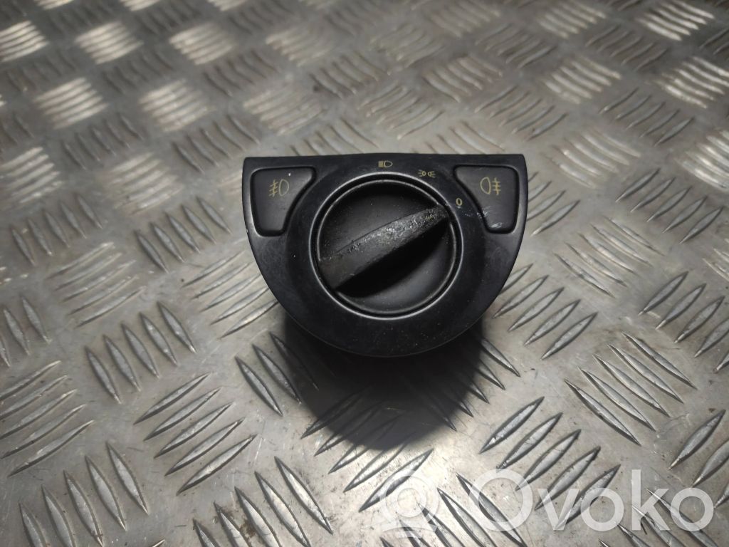 Light switch   1278613,4D22