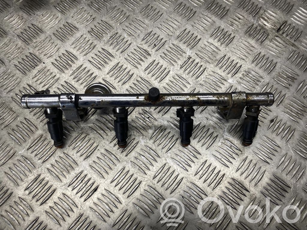 Chrysler Neon I Fuel main line pipe 