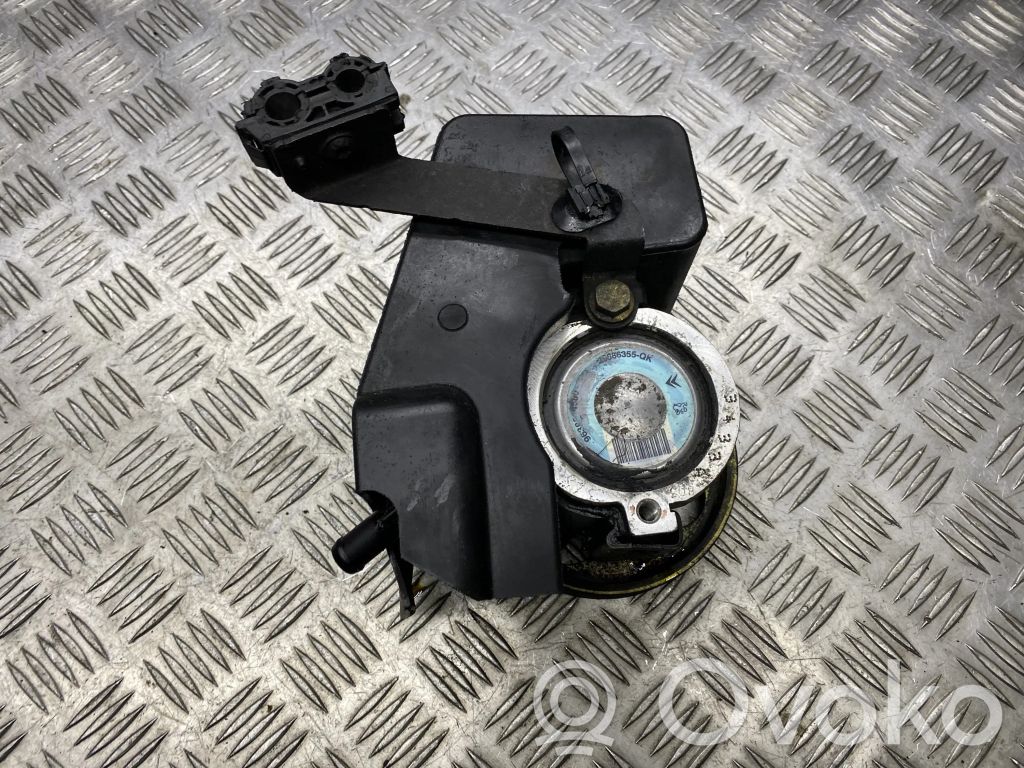 Peugeot 206 Power steering pump 