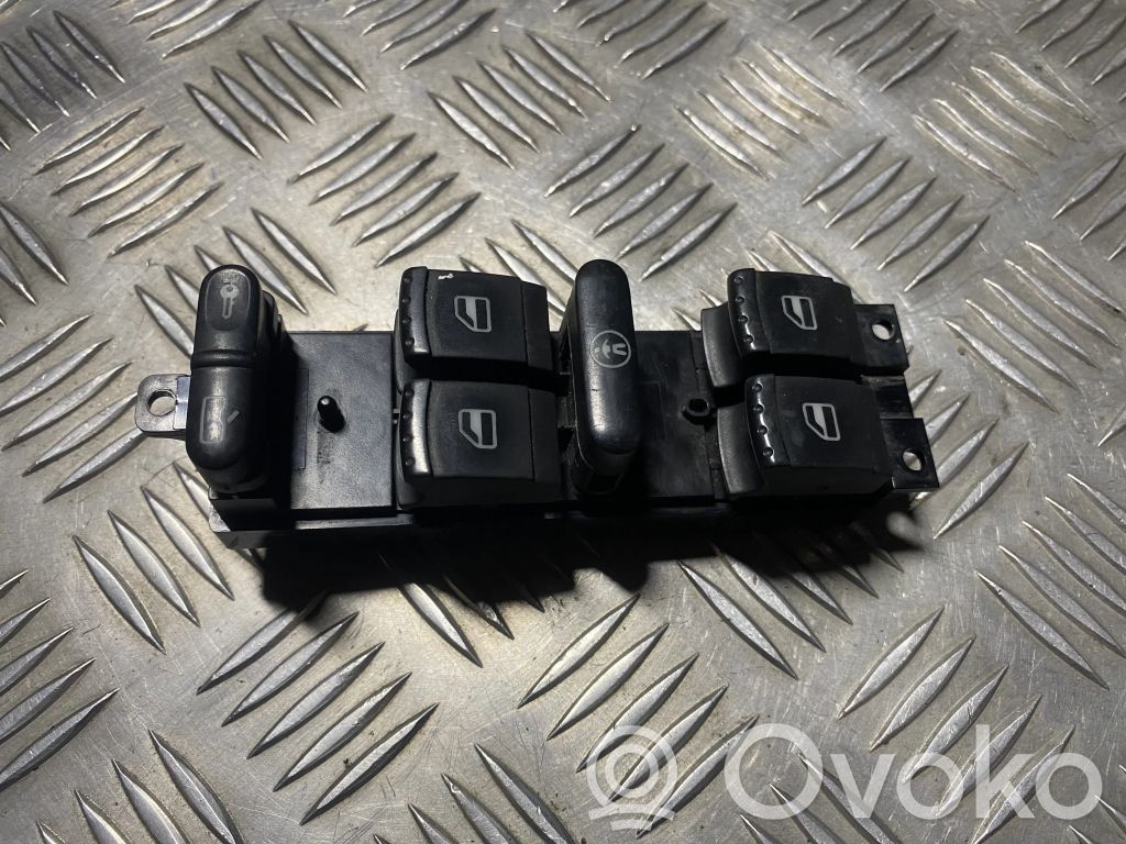 Volkswagen PASSAT B5 Elektrisko logu slēdzis 