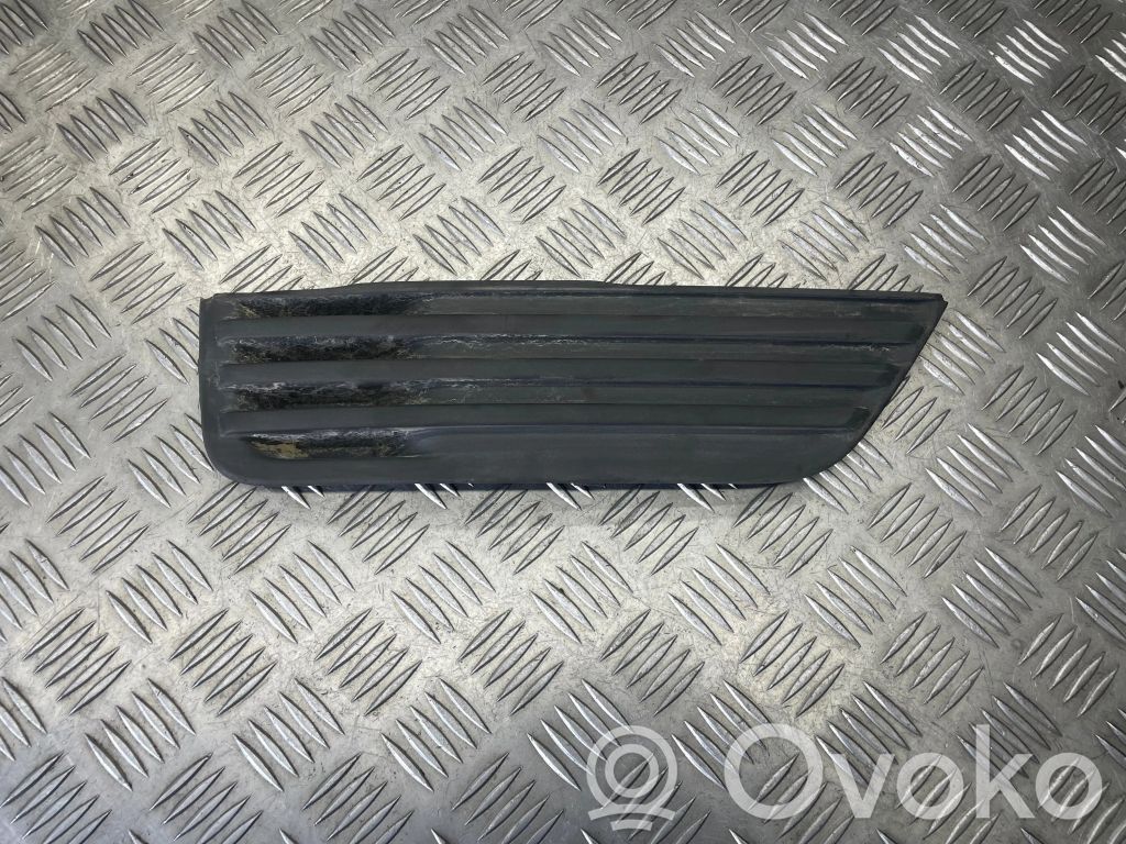 Ford Focus Front bumper lower grill 
