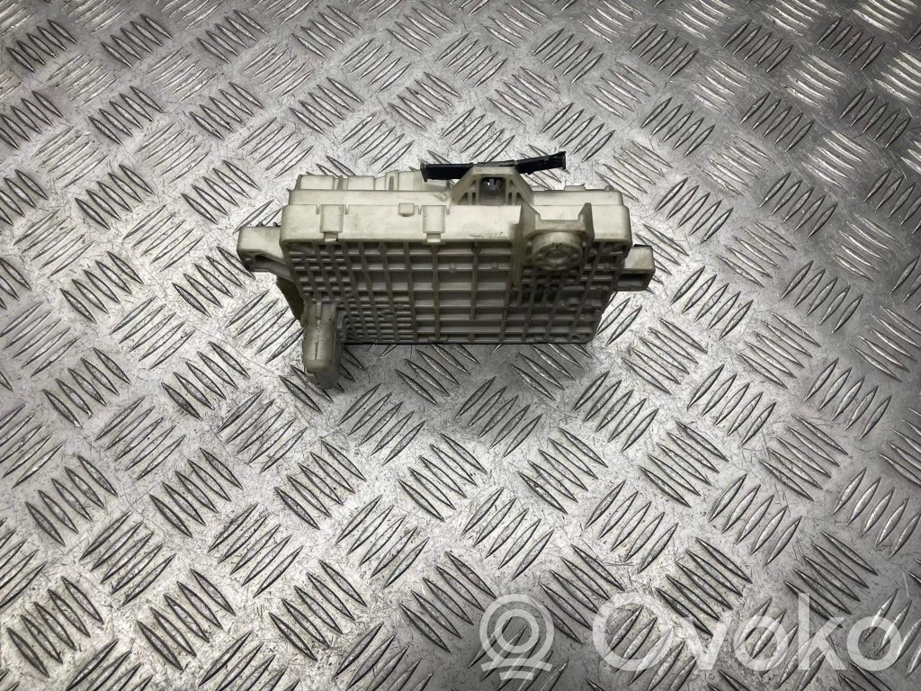 Mazda 6 Fuse module 