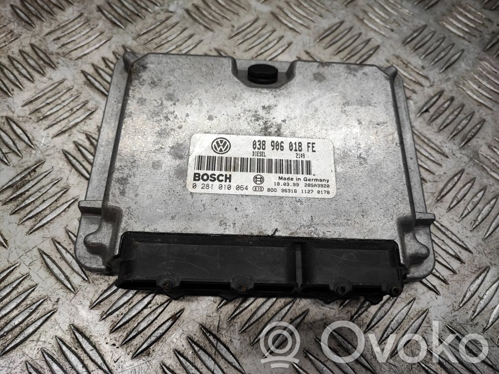 Volkswagen PASSAT B5 Engine control unit/module 
