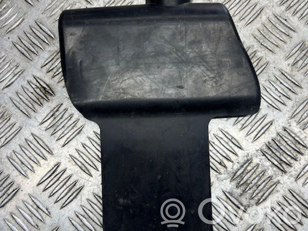 Audi A8 S8 D3 4E Muu moottoritilan osa 