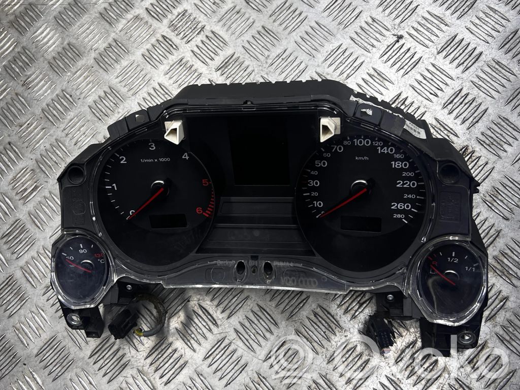 Audi A8 S8 D3 4E Speedometer (instrument cluster) 