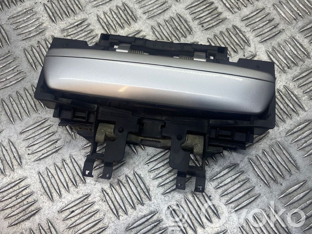 Manecilla externa puerta delantera   4E1837885,4E2837886