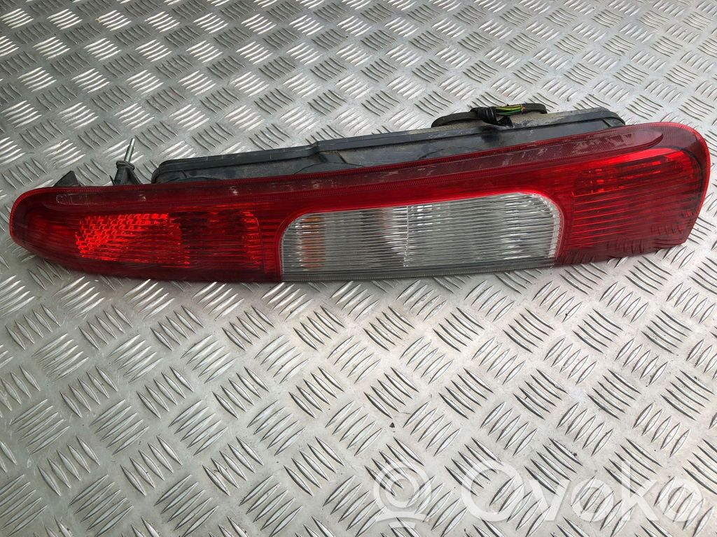 Ford Focus C-MAX Lampa tylna 