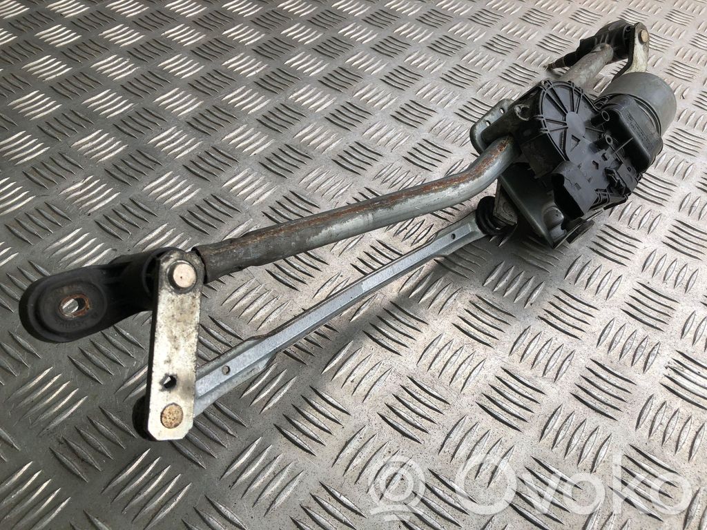 Mazda 3 I Mechanizm i silniczek wycieraczek szyby przedniej / czołowej 