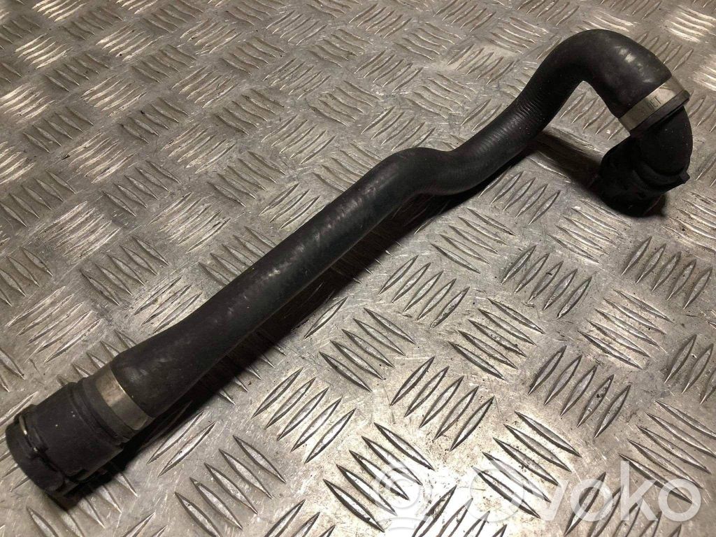 BMW 3 E90 E91 Variklio aušinimo vamzdelis (-ai)/ žarna (-os) 