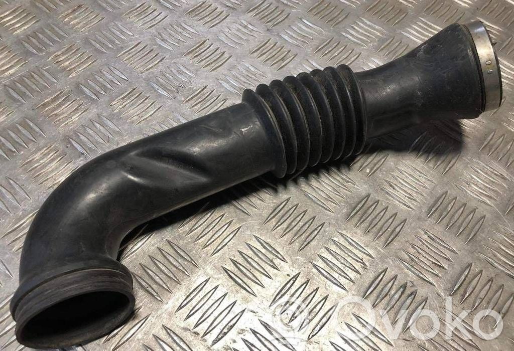 Mazda 2 Air intake hose/pipe 