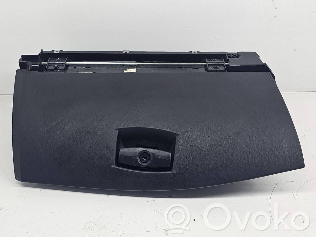 BMW 5 E60 E61 Glove box 