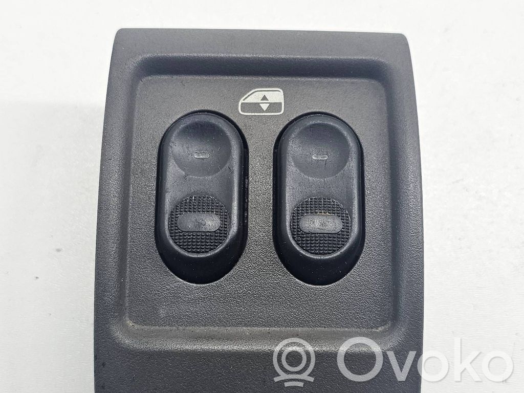 Chrysler PT Cruiser Electric window control switch 