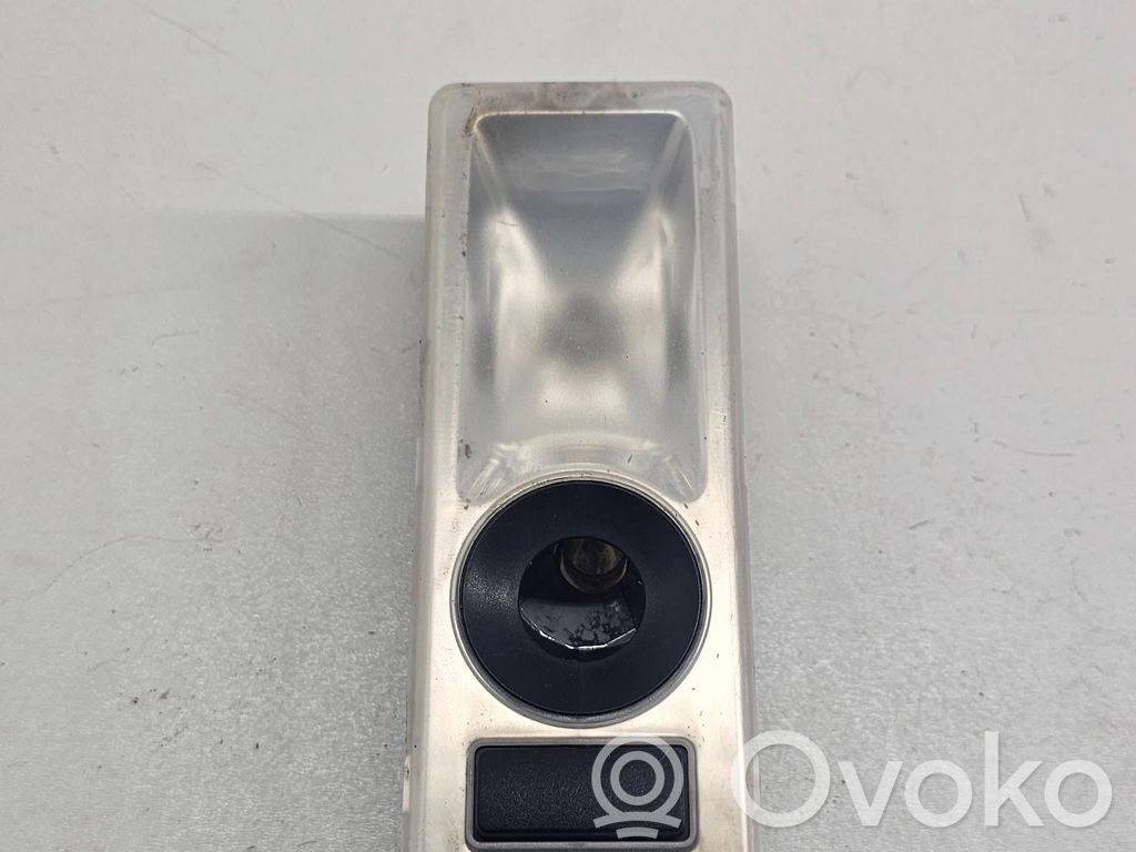 BMW 5 E60 E61 Lampka podsufitki tylna 